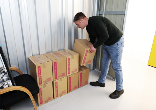 Moving house using self storage